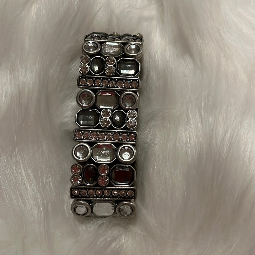 Lia Sophia stretch bracelet